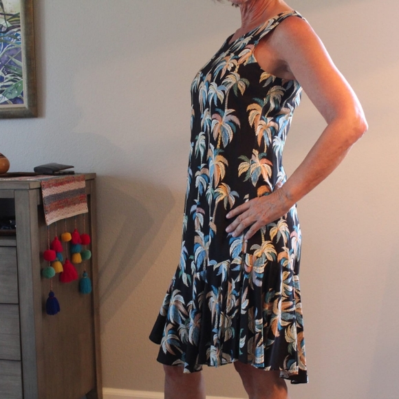 Authentic Hawaiian Dress, NWOT - Picture 3 of 11